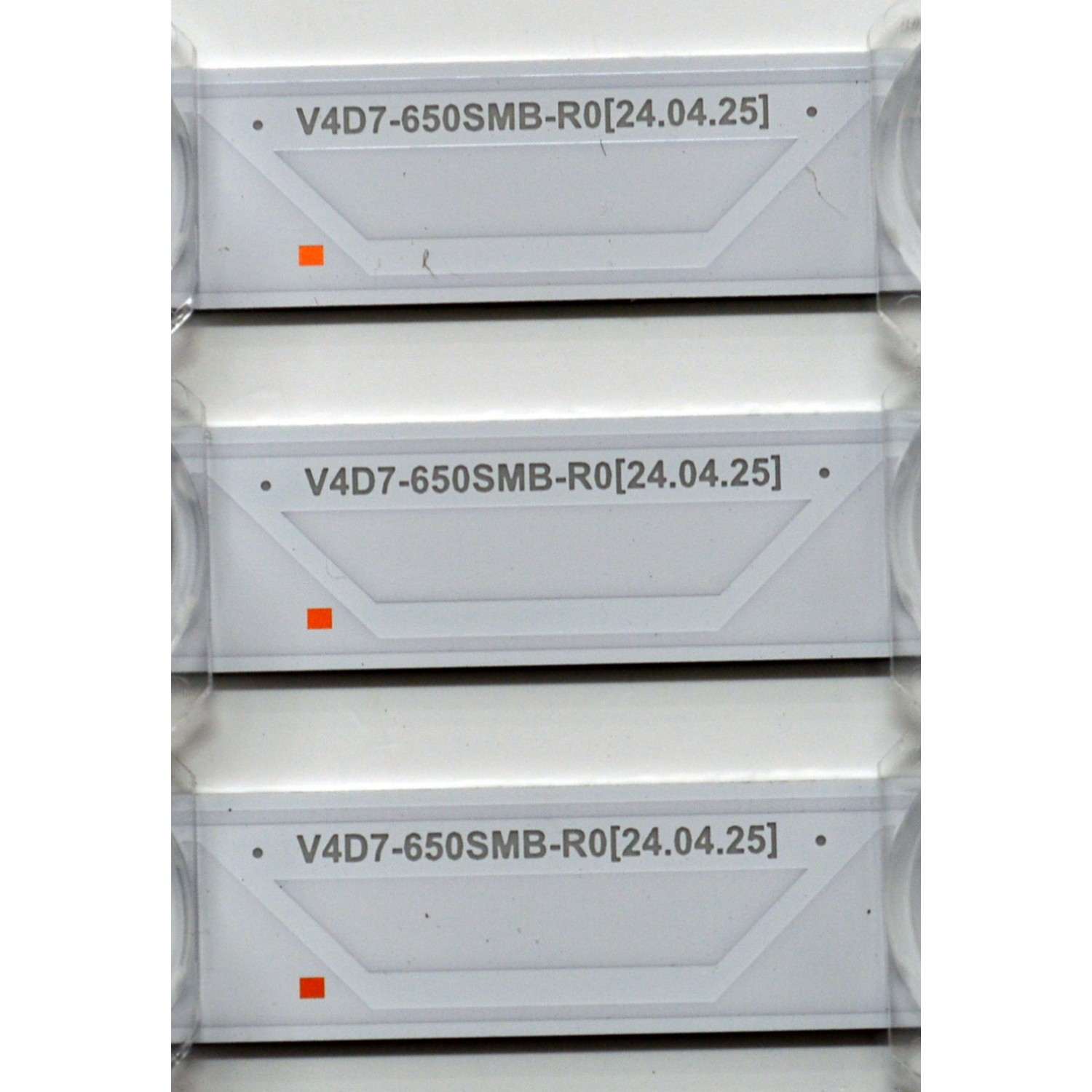 KIT DE LEDS ORIGINAL PARA TV SAMSUNG 6 PIEZAS / NUMERO DE PARTE BN96-58291A / BN96-58289A / V4D7-650SMA-R0 / V4D7-650SMB-R0 / 58291A / 58289A / PANEL CY-BD065HGHV2H / DISPLAY ST6451D06-1 V2.1 / MODELO UN65DU7200DXZA / UN65DU7200DXZA CC03 - Imagen 3