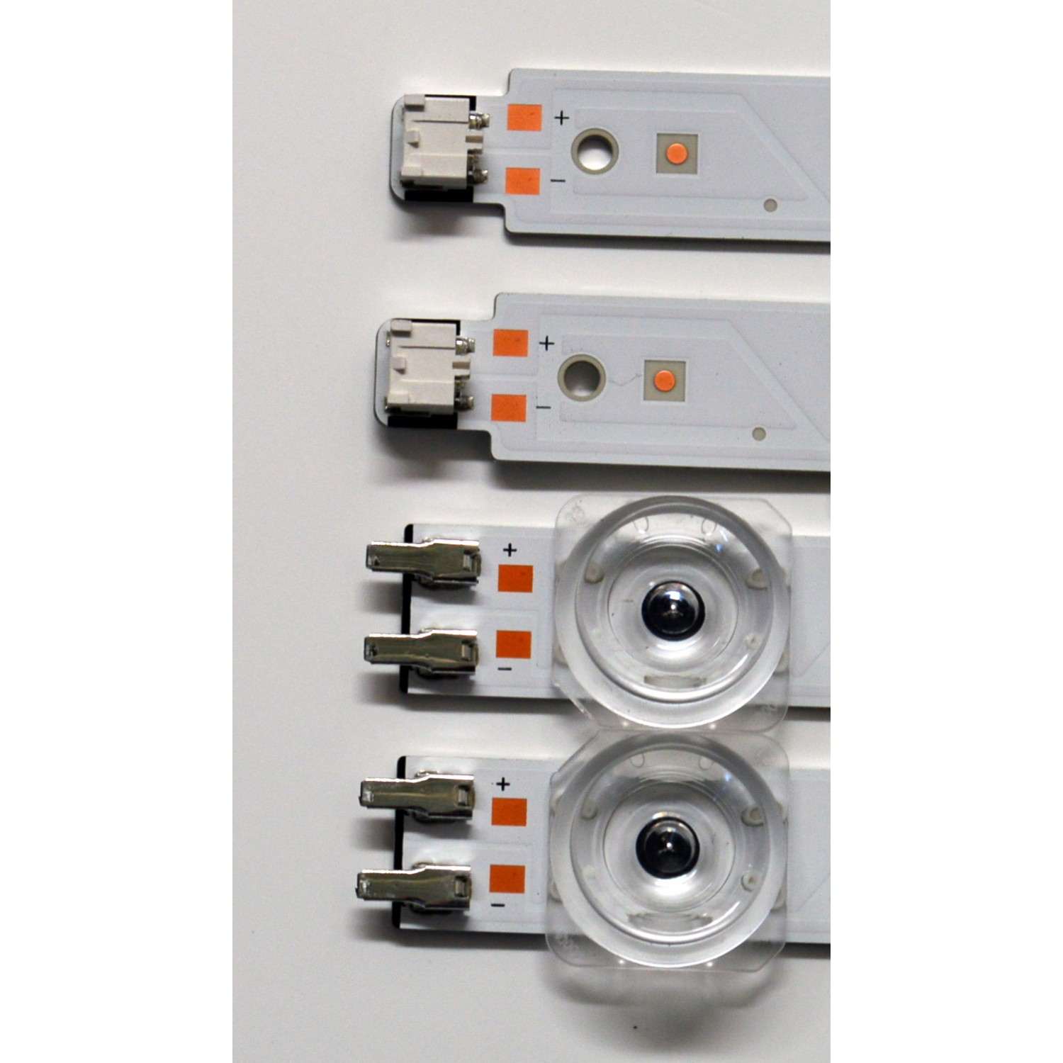 KIT DE LEDS ORIGINAL PARA TV SAMSUNG 4 PIEZAS / NUMERO DE PARTE BN96-58284A / BN96-58285A / LM41-01145A / LM41-01146A / L1_DU7K_E0_CFM_L7(1) / L1_DU7K_E0_CFM_R9(1) / 58284A / 58285A / PANEL CY-BD050HGNV2H / DISPLAY V500DJ7-QE1 / MODELO UN50DU7200DXZA DC02 - Imagen 2
