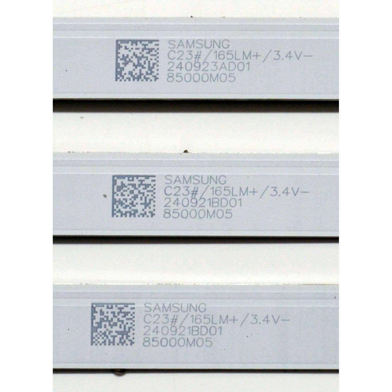 KIT DE LEDS ORIGINAL PARA TV ONN 16 PIEZAS / NUMERO DE PARTE 30385008001DS / LED85D08-ZC42AG-03DS / 85000M05 / 240923AD01 / 240921BD01 / DISPLAY V850DJ2-Q01 / MODELO 100150805 85" - Imagen 2