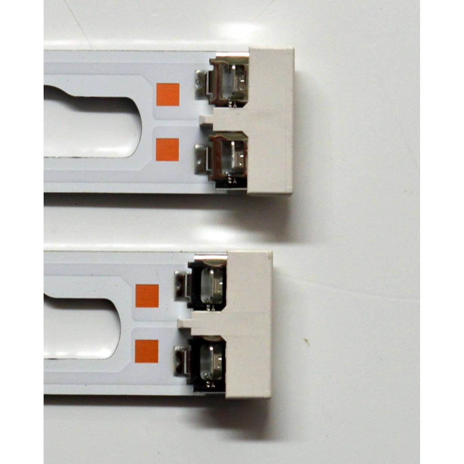 KIT DE LEDS ORIGINAL PARA TV SAMSUNG 4 PIEZAS / NUMERO DE PARTE BN96-58286A / BN96-58287A / 55RR00 / 55LR00 / 58286A / 58287A / PANEL CY-BD055HGXV2H / DISPLAY LC550EQC (SP)(A3) / MODELO UN55DU7200BXZA / UN55DU7200BXZA WB01 - Imagen 4
