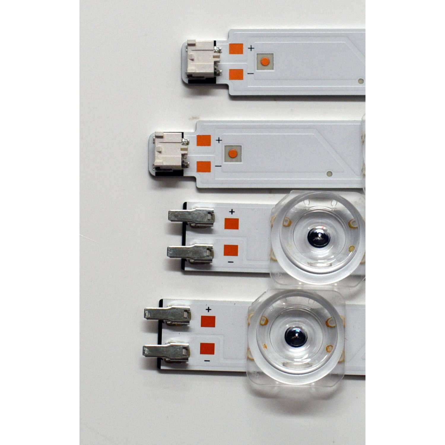 KIT DE LEDS ORIGINAL PARA TV SAMSUNG 4 PIEZAS / NUMERO DE PARTE BN96-58286A / BN96-58287A / LM41-01147A / LM41-01148A / L1_DU7K_E5_CFM_R10(1) / L1_DU7K_E5_CFM_L8(1) / PANEL CY-BD055HGXV2H / DISPLAY LC550EQC (SP)(A3) / MODELO UN55DU7200BXZA WB01 - Imagen 9