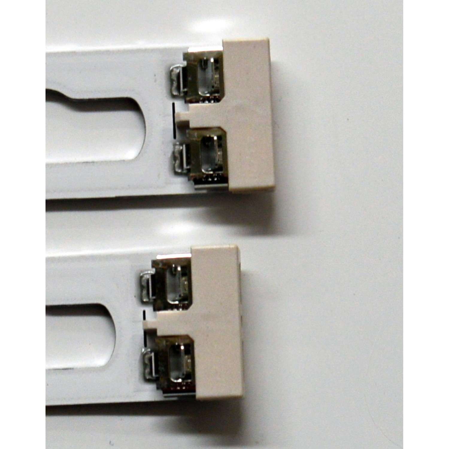 KIT DE LEDS ORIGINAL PARA TV SAMSUNG 4 PIEZAS / NUMERO DE PARTE BN96-58282A / BN96-58283A / JL.D430E1330-408AL-M_V11 6.0 / JL.D430E1330-408AR-M_V11 6.0 / 58282A / 58283A / PANEL CY-BD043HGAV2H / DISPLAY T430QVN03.P / MODELO UN43DU7200DXZA AB06 - Imagen 6