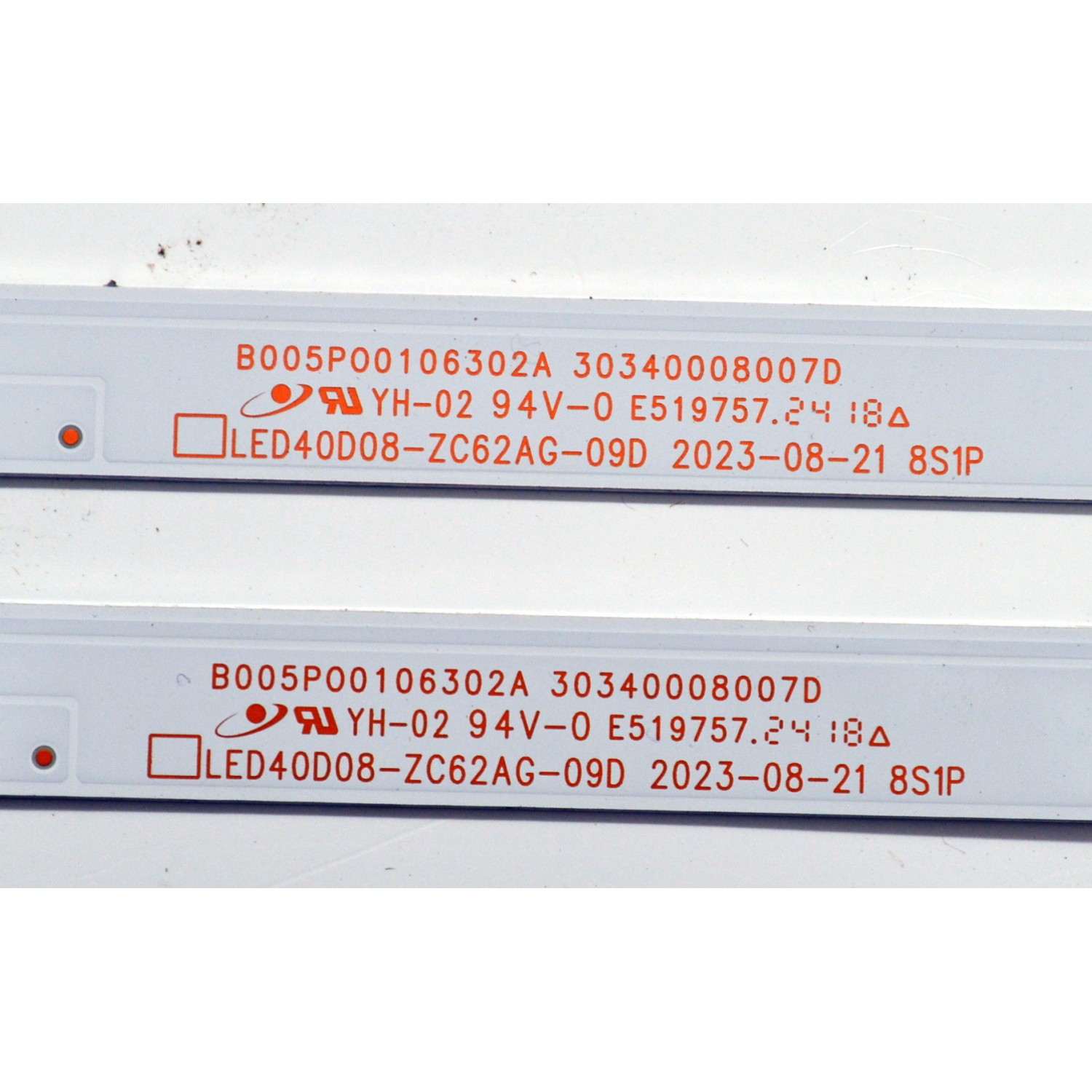 KIT DE LEDS ORIGINAL PARA TV VIZIO 2 PIEZAS / NUMERO DE PARTE 30340008007D / LED40D08-ZC62AG-09D / B005P00106302A / 240613BF03 / 40000M60 / DISPLAY V400HJ9-PE1 REV.C4 / MODELO VFD40M-0810 / VFD40M-0810 LMC1T9JA - Imagen 4