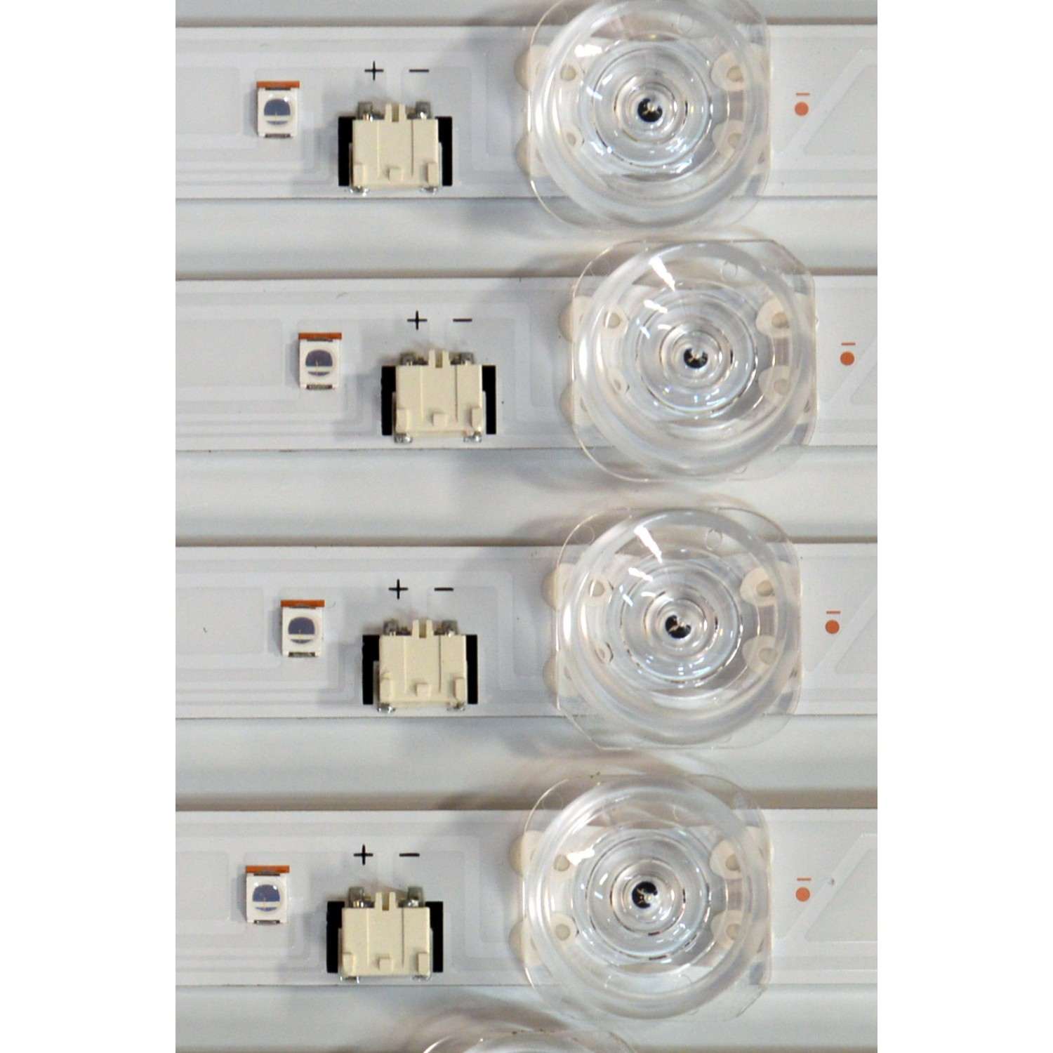 KIT DE LEDS ORIGINAL PARA TV SAMSUNG 8 PIEZAS / NUMERO DE PARTE BN96-60383A / BN96-60382A / JL.D850N1330-408CR-M_V10 5.0 / JL.D850N1330-408CL-M_V10 5.0 / 60383A / 60382A / HBH HBH-H1 /PANEL CY-BF085HGAV3H / DISPLAY T850QVN04.F / MODELO UN85U8000FBXZA AB01 - Imagen 6