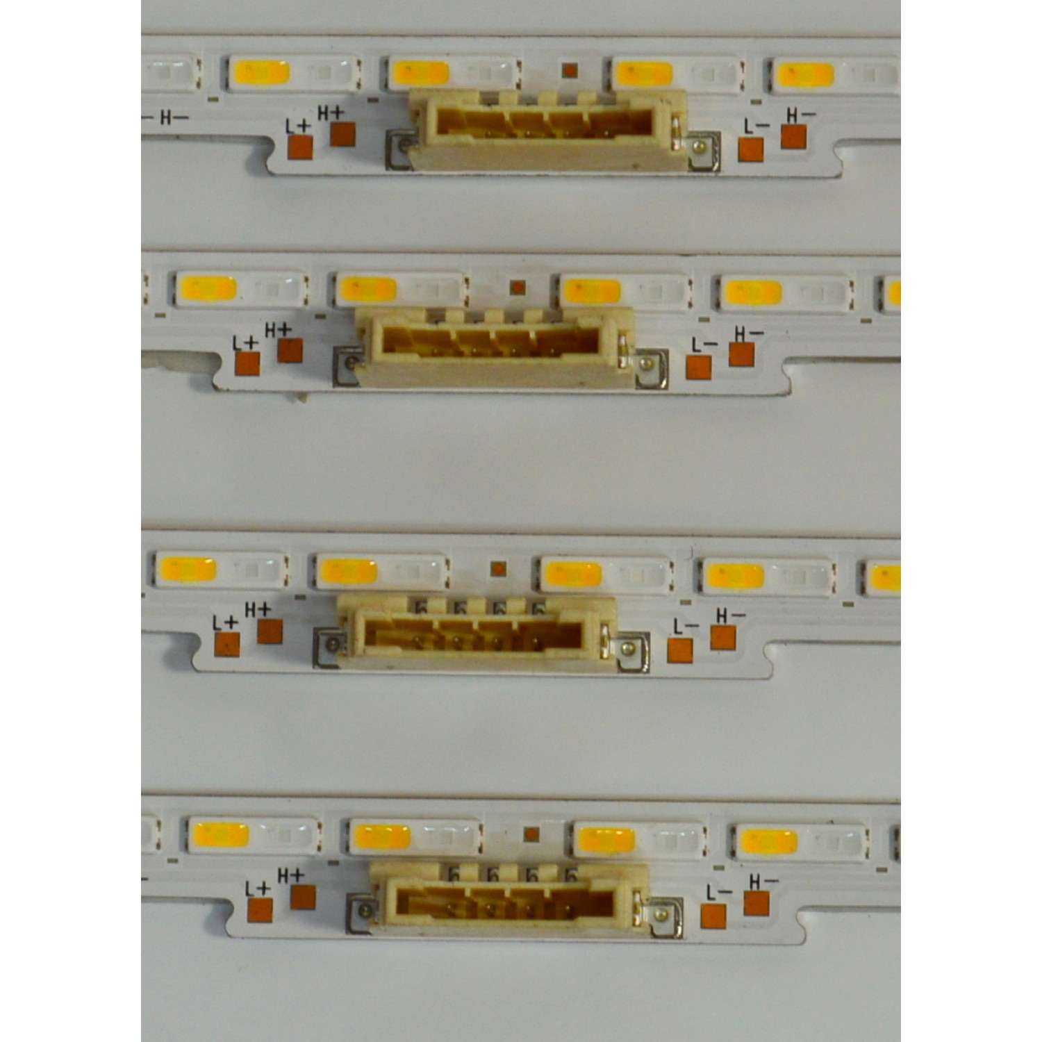 KIT DE LEDS ORIGINAL PARA TV SAMSUNG 4 PIEZAS / NUMERO DE PARTE LM41-01054A / L1_Q60A G5_DFM S48(1)_R1.1 V1B_100 / LM41-01054 / C  / PANEL CY-QC075FGHV7H / DISPLAY ST7461D04-1 V2.1 / MODELO QN75Q70CDFXZA / QN75Q70CDFXZA CD05 - Imagen 3
