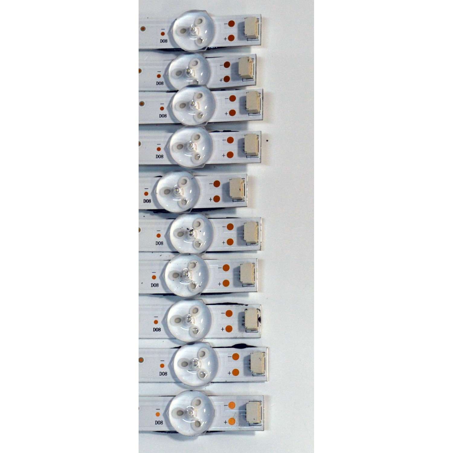 KIT DE LEDS ORIGINAL PARA TV PHILIPS 10 PIEZAS / NUMERO DE PARTE JL.D70081330-004AS-M / JL.D70081330-004AS-M_V01 / 21BF53-0 / D240603 / T302 26095 / 4L-ZX070T-JF001C / PANEL LVU700CHDX / T8-70D6220-LPY002 / DISPLAY CV700U2-T01 / MODELO 70PUL7553/F7 - Imagen 4