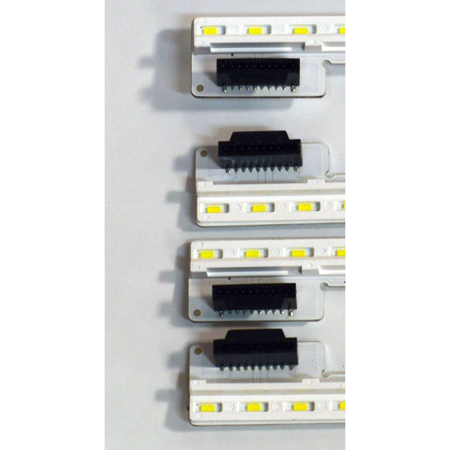 KIT DE LEDS ORIGINAL PARA TV LG 4 PIEZAS / NUMERO DE PARTE SSC_Y23_75UR90_BOE_66LED / SSC_Y23_75UR90_BOE_66LED_A BAR_REV03_220517 / SSC_Y23_75UR90_BOE_66LED_B BAR_REV03_220517 / PANEL NC750EQG-ABMH1 / DISPLAY HV750QUB-F9E / MODELO 75UR9000PUA.BUSFLKR - Imagen 5