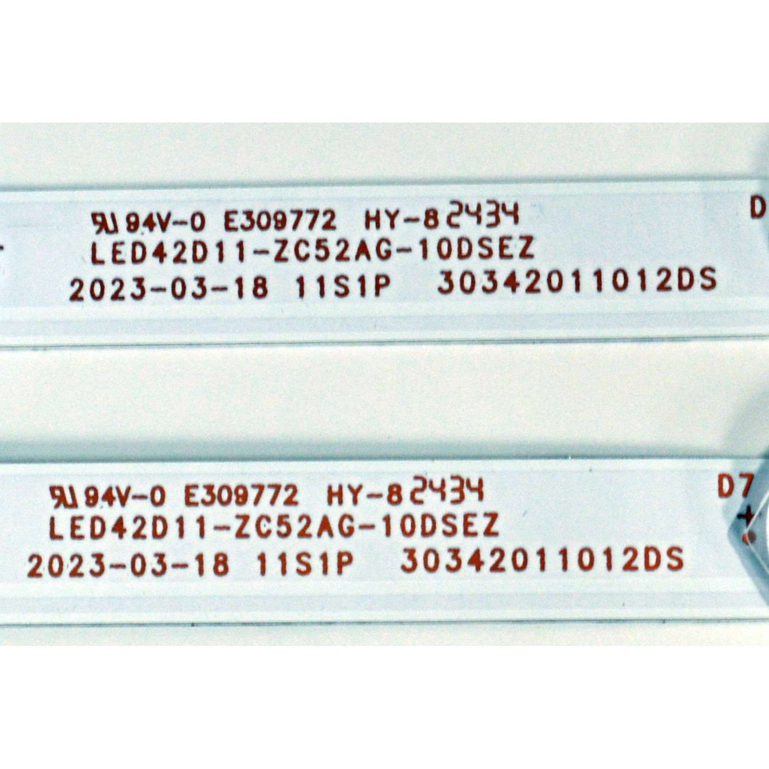 KIT DE LEDS ORIGINAL PARA TV ONN 2 PIEZAS / NUMERO DE PARTE 30342011012DS / LED42D11-ZC52AG-10DSEZ / 240912BF03 / 42000M59H / PANEL JR425R3HC0K / DISPLAY JR425R3HC0K / BN96-57614A / MODELO 100012584 43" / 100133209 43" - Imagen 2