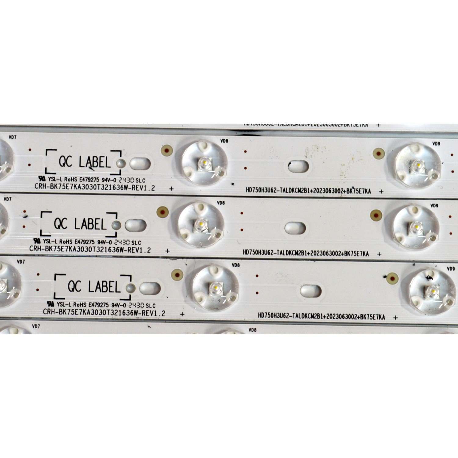 KIT DE LEDS ORIGINAL PARA TV HISENSE 32 PIEZAS / NUMERO DE PARTE BK75E7KA / CRH-BK75E7KA3030T321636W-REV1.2 / HD750H3U62-TALDKCM2B1 / 2023063002 / RSAG7.820.13706/ROH VER.A / 24087X / 27904200 / PANEL HD750H3U73-T0LN / DISPLAY HV750QUB-E94 / MODELO 75U75N - Imagen 2