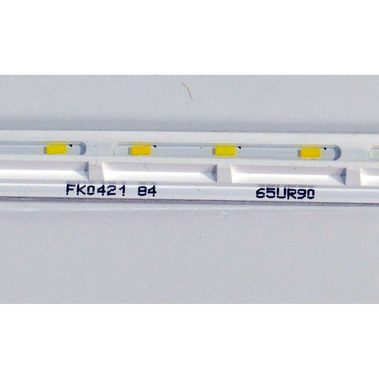 KIT DE LEDS ORIGINAL PARA TV LG 2 PIEZAS / NUMERO DE PARTE SSC_Y23_65UR90_CS0T_90LED / SSC_Y23_65UR90_CS0T_90LED_A BAR_REV01_230412 / SSC_Y23_65UR90_CS0T_90LED_B BAR_REV01_230412 / PANEL NC650EQG-VCMH1 / DISPLAY ST6451D06-2 / MODELO 65UA7500ZUA.BUSFLKR - Imagen 3