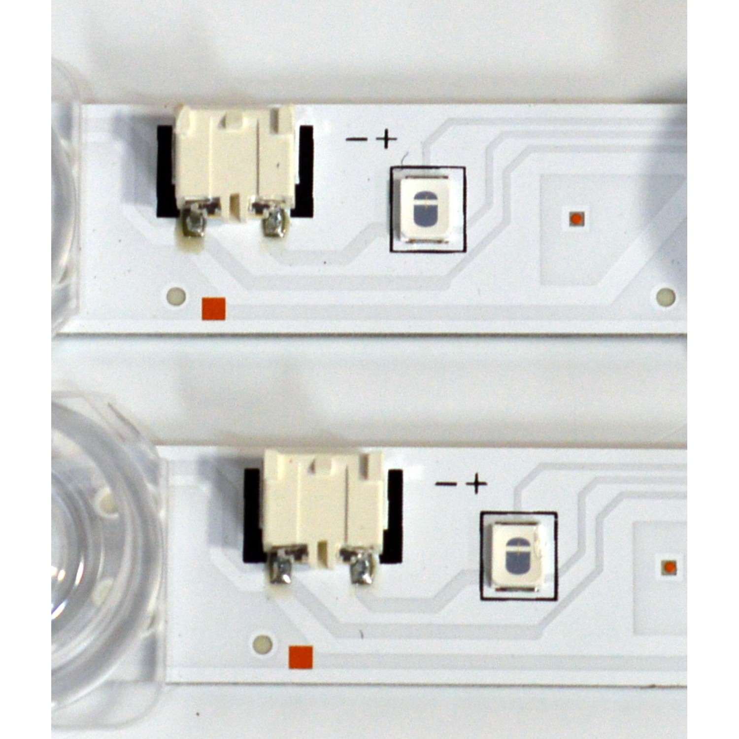 KIT DE LEDS ORIGINAL PARA TV SAMSUNG 4 PIEZAS / NUMERO DE PARTE BN96-60377A / BN96-60376A / LM41-01198A / LM41-01199A / L1_FU8K_F5 / CFM_R14(1) /R1.0_YBD_100_6Pi / L1_FU8K / L13(1)_R1.0 / 60377A / 60376A / PANEL CY-BF065HGSV7H / MODELO UN65U8000FDXZA - Imagen 3