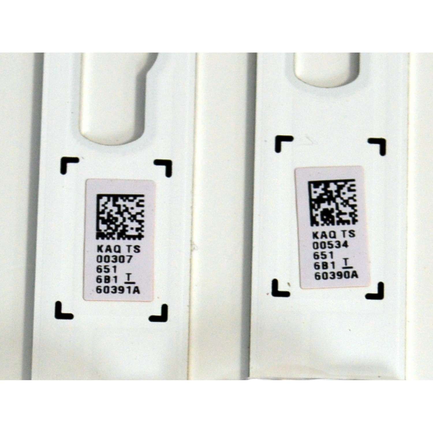 KIT DE LEDS ORIGINAL PARA TV SAMSUNG 6 PIEZAS / NUMERO DE PARTE BN96-60391A / BN96-60390A / Q70F_SVC650F23_L / Q70F_SVC650F23_R / TYPE_REV1.0_231102 / PANEL CY-TF065HGHV1H / DISPLAY ST6451D06-9 / BN96-59389A / MODELO QN65Q7FBAFXZA / QN65Q7FBAFXZA CA01 - Imagen 2