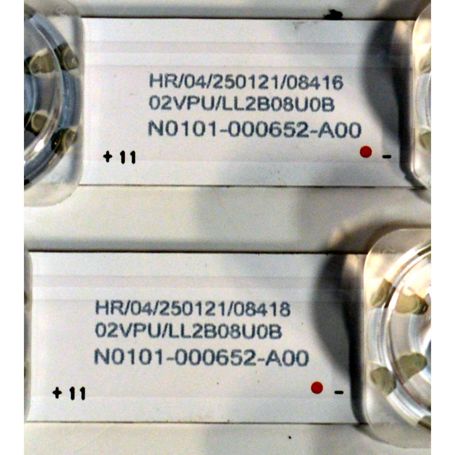 KIT DE LEDS ORIGINAL PARA TV TCL 4 PIEZAS / NUMERO DE PARTE 65HR332M13N01 / 65HR332M13N01 V0 / 65S11 PRO KSF / N0101-000652-A00 / LL2B08U0B / PANEL LVU650NDAL / DISPLAY JR645R3HA3L / MODELO 65Q51K - Imagen 2