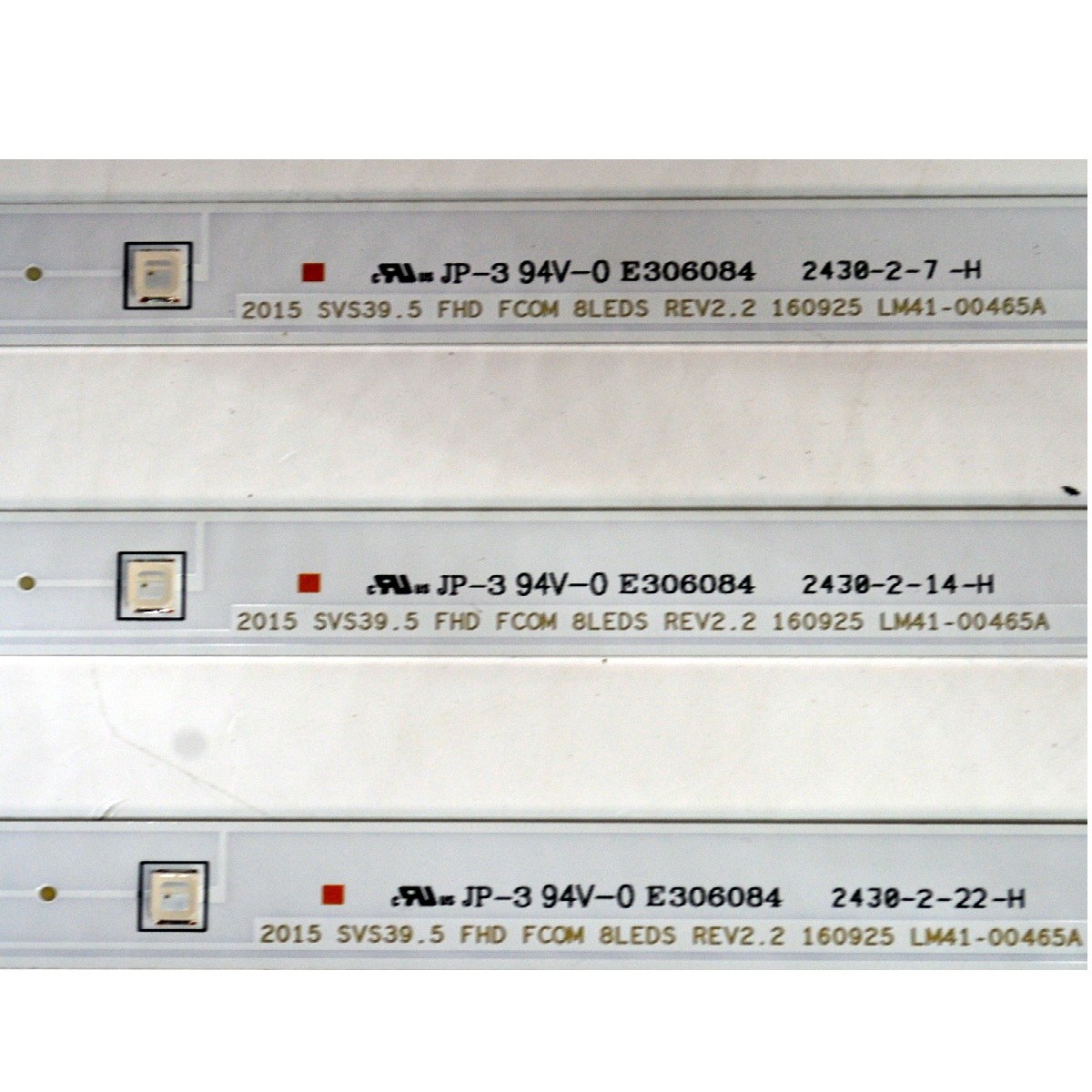 KIT DE LEDS ORIGINAL NUEVOS PARA TV SAMSUNG 3 PIEZAS / NUMERO DE PARTE BN96-37622A / 2015 SVS39.5 FHD FCOM 8LEDS REV2.2 160925 LM41-00465A / PANEL CY-JM040BGNV1H JW28 / CY-JM040BGNV4H / MODELO UN40M530 / UN40J52 / UN40N / UE40J / UA40M / HG40 / LH40 - Imagen 4