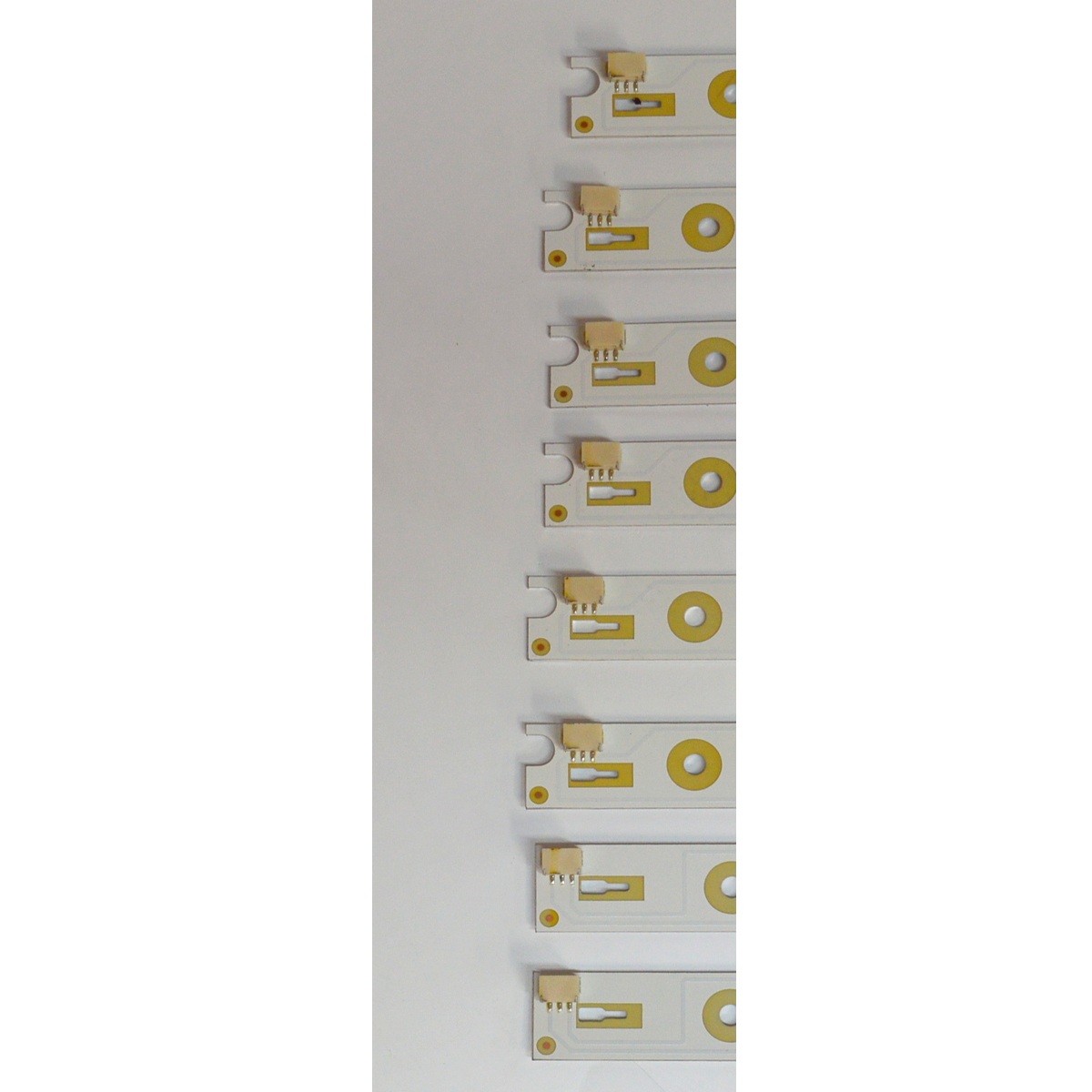KIT DE LEDS ORIGINAL PARA TV LED TV 8 PIEZAS / NUMERO DE PARTE 4708-K55WDF-A2117N51 / 4708-K55WDF-A2117N41 / YSDL4700RA0 / 110605-550F2031 / NZ-211229-3215B734 / PANEL K550WDF / DISPLAY HV550QUB-F70 / MODELO ITC-LED-55 - Imagen 2