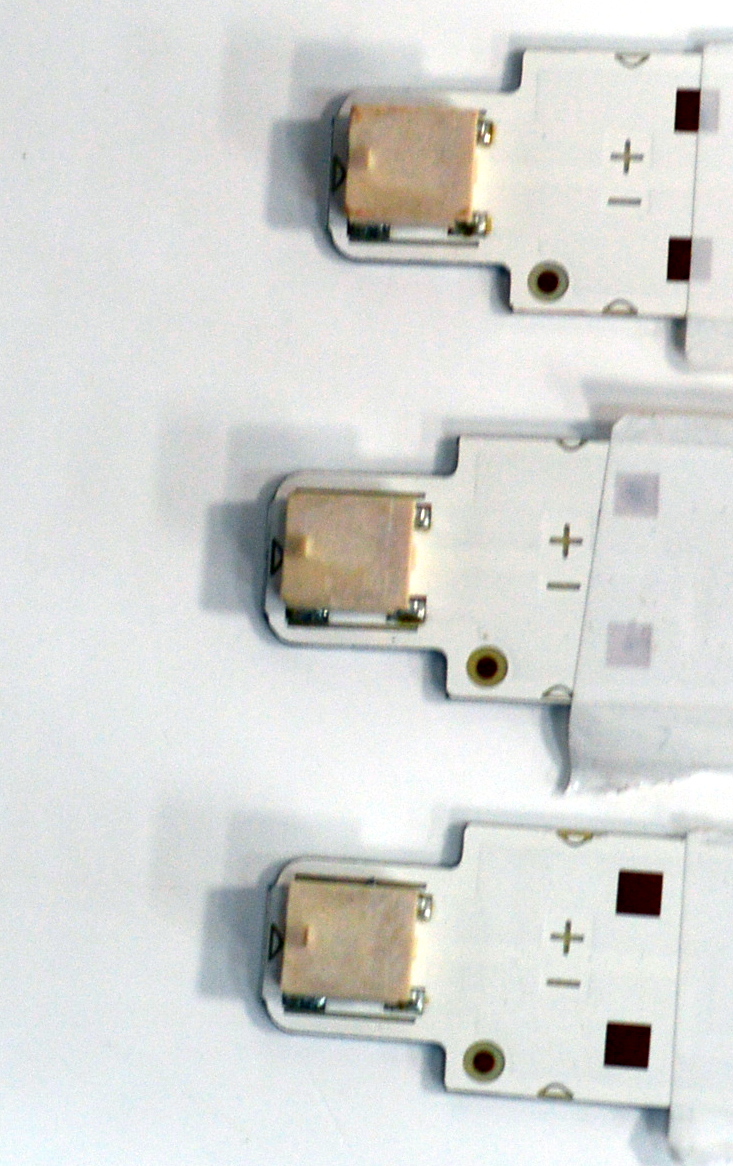 KIT DE LEDS ORIGINAL PARA TV SAMSUNG 3 PIEZAS / NUMERO DE PARTE 261501010088 / 30-20-OD23-3X12-966X12.5-221018-2.3 / 30-20-0D23-3X12-966X12.5-221018-2.3 / VN7R01350Y21100 / MODELO UN50TU8000FXZA / UN50TU8000FXZA LA09 - Imagen 3
