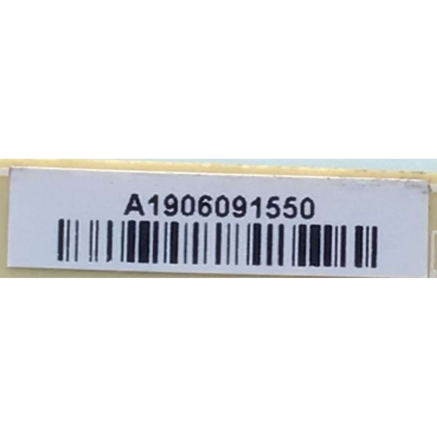 FUENTE DE PODER PARA TV ONN·ROKU TV 4K UHD SMART TV (58) / NUMERO DE PARTE PLTVJJ361XACR / 715GA086-P01-001-003M / JJ361XACR / PANEL TPT580F2-PU1L.Q REV:S01Q / MODELO 100005397 - Imagen 3