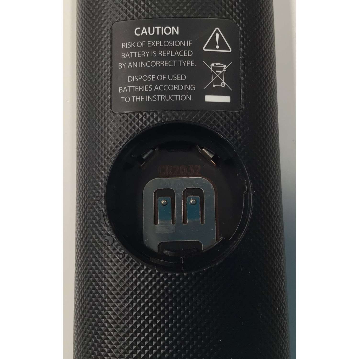 CONTROL REMOTO SAMSUNG ORIGINAL PARA BARRA DE SONIDO NUEVO / NUMERO DE PARTE AH59-02733B / CR2032 / 1706122A / DQR6 / MODELO HW-J4000 / HW-J7500R / HW-J7501R / HW-JM4000 / HW-JM4000C / HW-K360 / HW-K370 / PS-WK450 / HW-K430 / HW W-K4500 / HW-K470 - Imagen 4