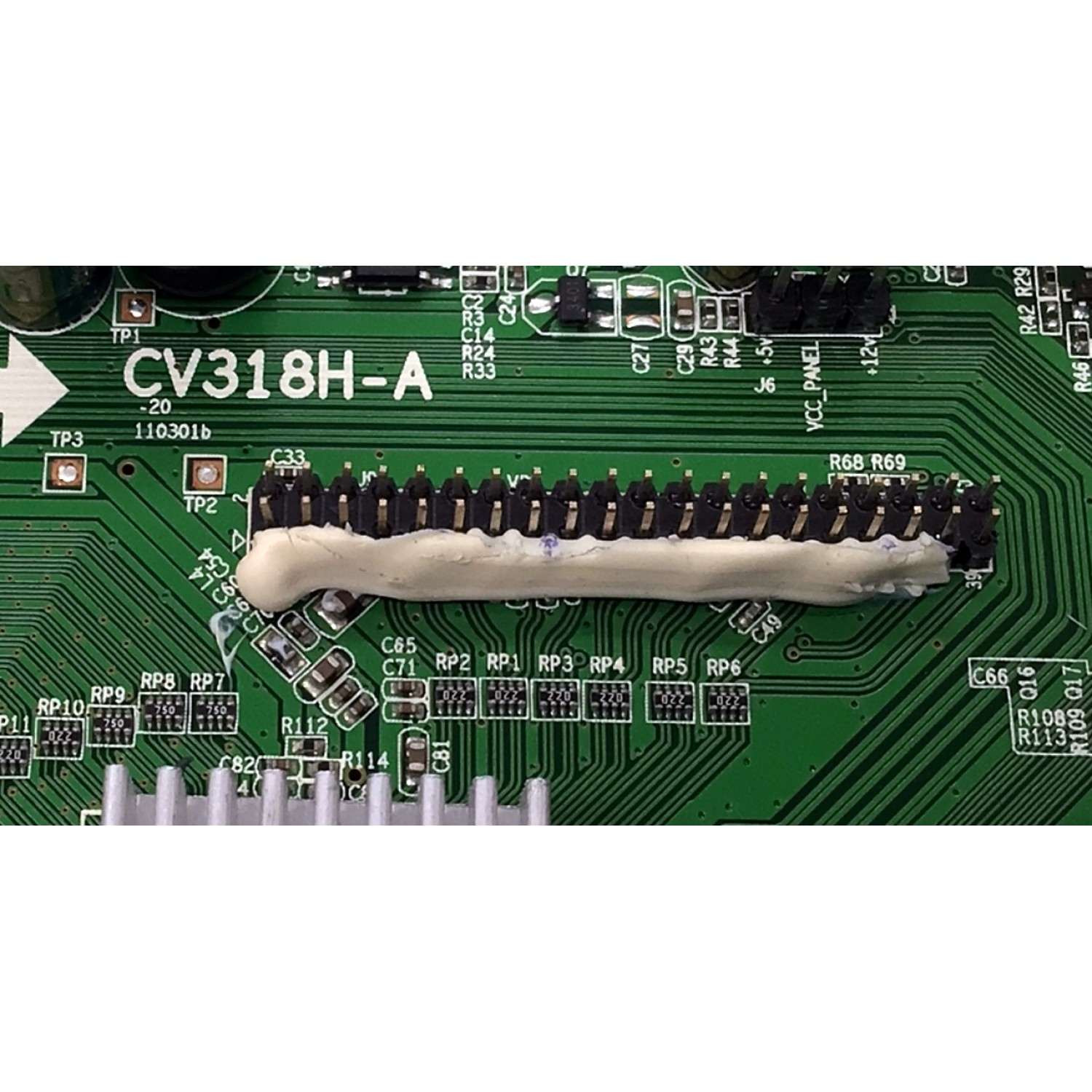 MAIN PARA TV ELEMENT / NUMERO DE PARTE 1104H0457 / CV318H-A / TI11147 / 20110416X000381 / 1104H0454 / ATSC-THTF-TI11112-LTA400HF12-CV318H-A-20-B1 / PANEL LTA400HF12-W03 / MODELO ELEFQ402 - Imagen 4