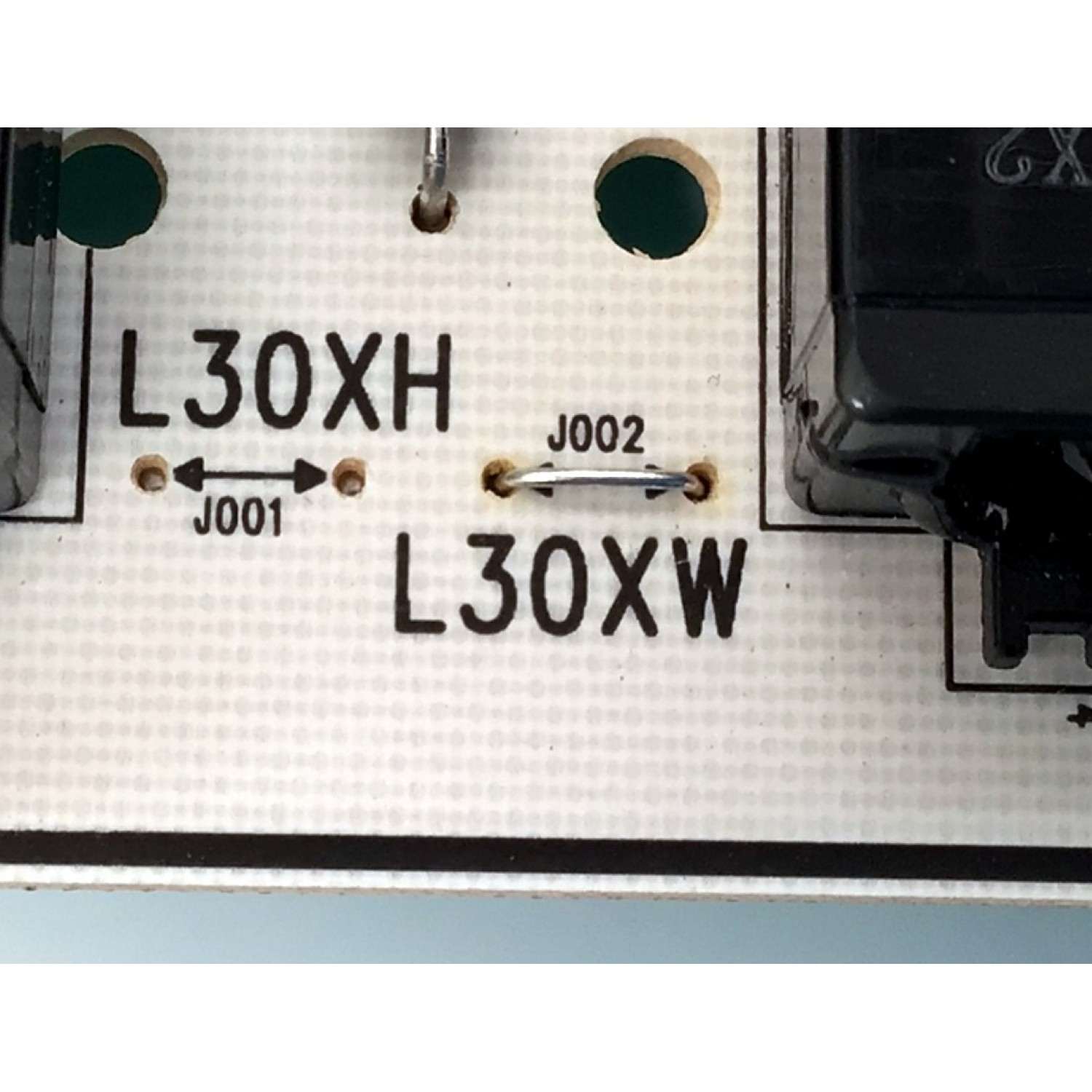 FUENTE DE PODER PARA TV TCL ORIGINAL / NUMERO DE PARTE 30805-000146 / 40-L30XW4-PWB1ZG / 11601-500036 / E56334 / L30WX / 20362866 / 20231021 / PANEL LVU650NDEL CS9W72 V1 / DISPLAY ST6451D06-3 VER.2.1 / MODELOS 65Q650G / 65Q670G / 75S470G / 65Q550G - Imagen 4