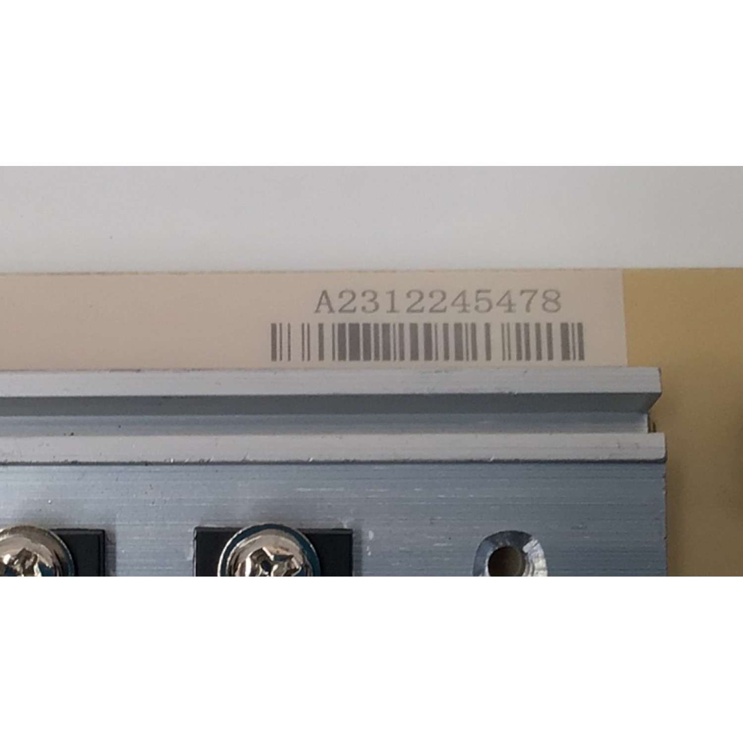 FUENTE DE PODER PARA TV VIZIO / NUMERO DE PARTE PLTVMM181XAC2 / 715GA860-P03-000-003M / (X)PLTVMM181XAC2 / MSP700604 / 6539990P0003 / A2312245478 / PANEL TPT700WR-U2T01.D REV:S04Z / DISPLAY CV700U2-T01 REV:04 / MODELO V705X-J01 / V705X-J01 LTCHJ9CA - Imagen 3