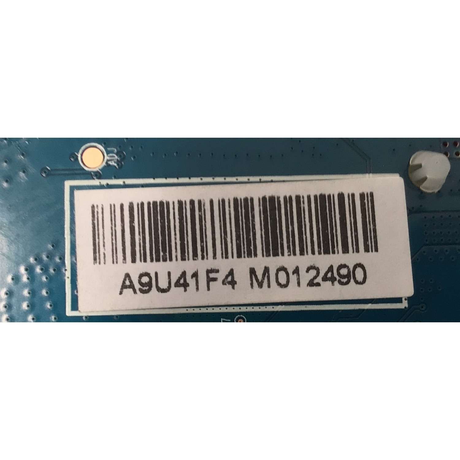 MAIN FUENTE COMBO PARA TV ONN ORIGINAL FHD ROKU TV / NUMERO DE PARTE MB-M9011-P-CL-0001 / 10001054669 / A9U41F4 / M012490 / 950105116N24067-CH / PANEL C400Y21-G5 / DISPLAY HV400FHB-F10 REV.2.0 / MODELO 100058007 40 PULGADAS - Imagen 4