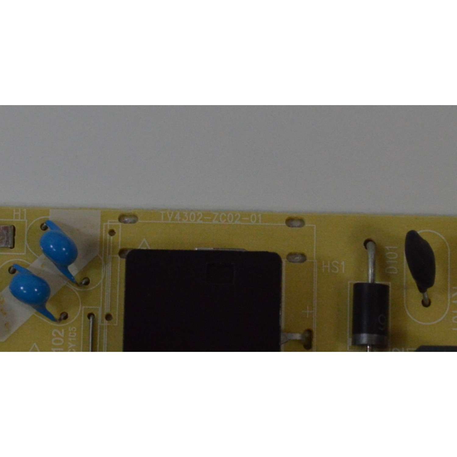 FUENTE DE PODER PARA TV ONN ORIGINAL / NUMERO DE PARTE 514C4302M04 / TV4302-ZC02-01 / M04/5404-00088 / 20240420 / 2010135353 / E021M715-B1 / DISPLAY ST5461D18-2 VER.2.1 / MODELO 100012586 55" - Imagen 3