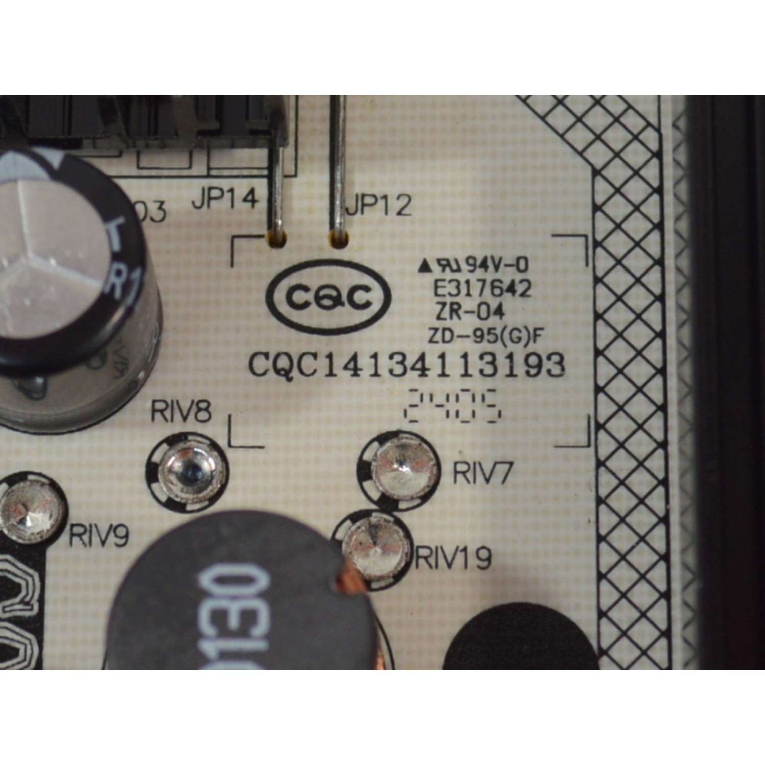 FUENTE DE PODER ORIGINAL NUEVA PARA TV PHILIPS / NUMERO DE PARTE 81-PBE152-H165003 / SHG6004C-101HL / DLBT054 / SHG6004C26-101HLB / DLBT054 REV:0.4 / CQC14134113193 / E317642 / 20220720 / MODELO 55PUL6653 / 55PUL6653/F8 - Imagen 4