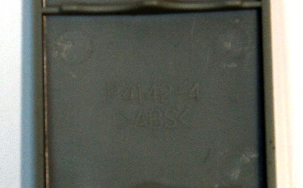 CONTROL REMOTO ORIGINAL PARA TV/DVD/VCR TOSHIBA / NUMERO DE PARTE WC-SBC1 / WC-SB2 / WC-S8C1 / CT-90302 / VC-SB1 / 076D0K010 / P4142-1 / R0305 / 076D0KH030 / P4142-4 / MODELO 42RV530U / MW14F51 / 19AV500 / 32CV510U / MW20F51 / MW24F51 / MW27F51 - Imagen 5