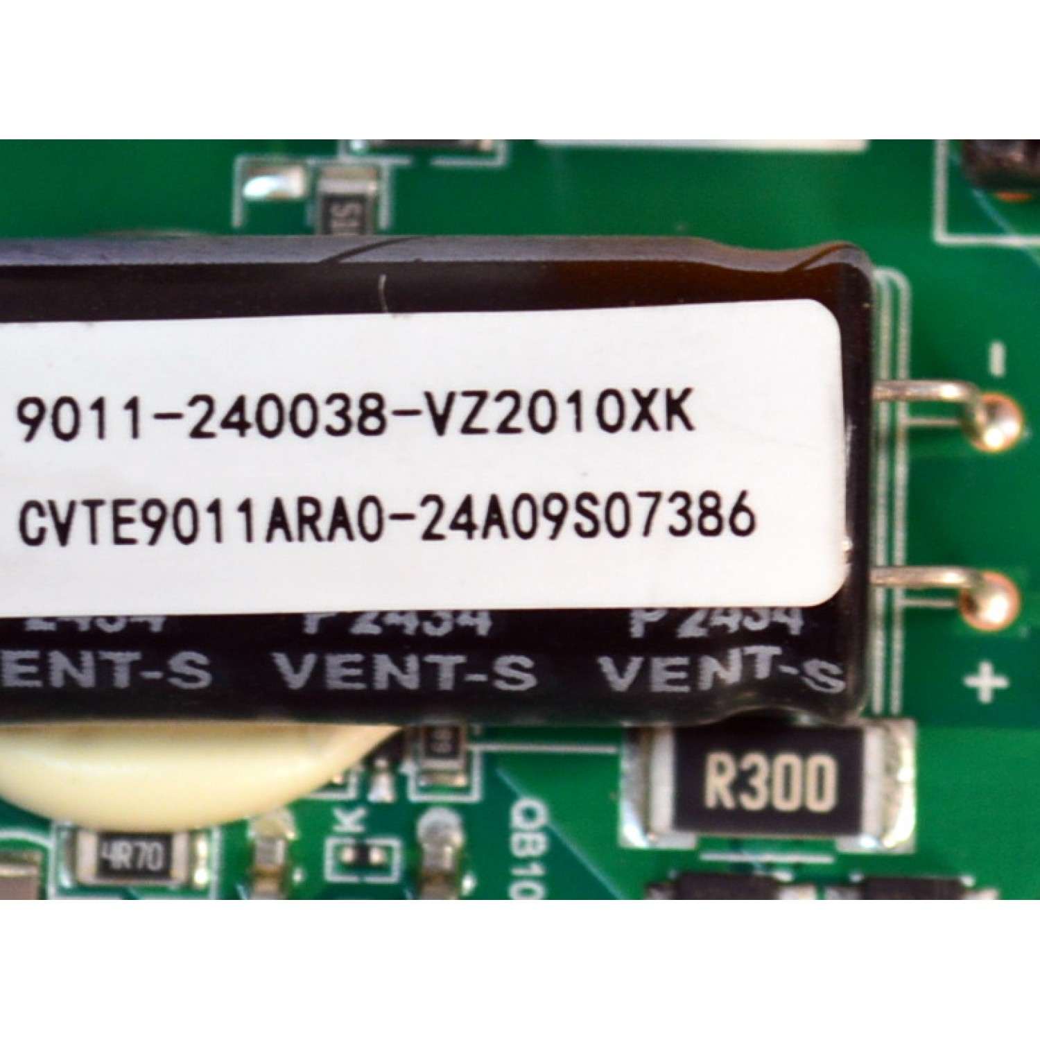 MAIN FUENTE COMBO ORIGINAL PARA TV ONN ROKU HD / NUMERO DE PARTE 9011-240038-VZ2010XK / TPD.SK338CL.PB751 (T) / Q23147-KT / CVTE9011ARA0 / S24090339 / 24A09S07386 / PANEL K320WDD1B / MODELO 100012589 32" - Imagen 4