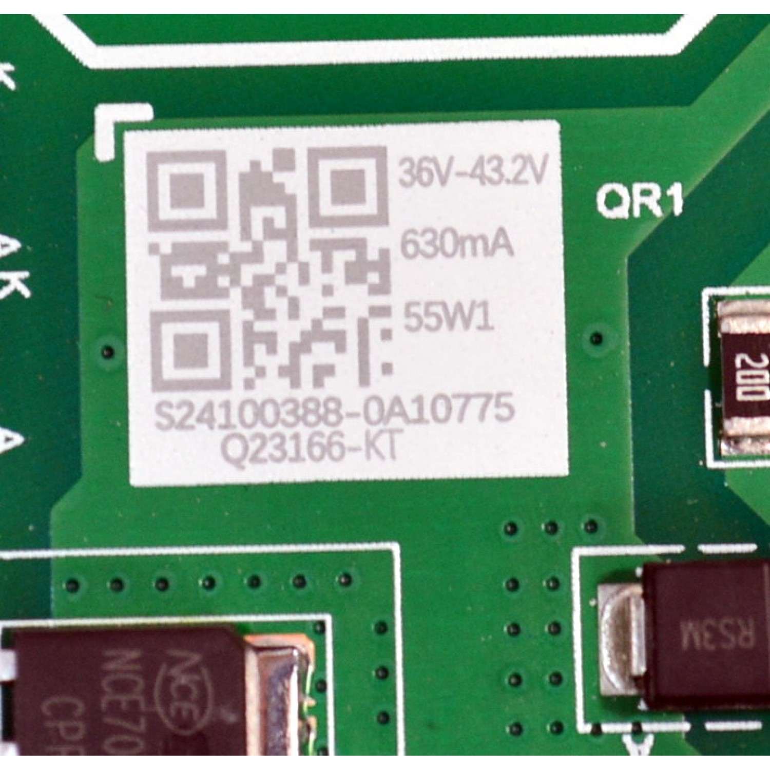 MAIN FUENTE COMBO ORIGINAL PARA TV ONN ROKU HD / NUMERO DE PARTE 9011-240038-VZ20112K / TPD.SK338CL.PB751 (T) / S24100388 / Q23166-KT / CVET9011ARA0 / 24B15S03072 / PANEL K320WDD1B / DISPLAY V320BJ8-Q01 REV.C1 / MODELO 100012589 32" - Imagen 4