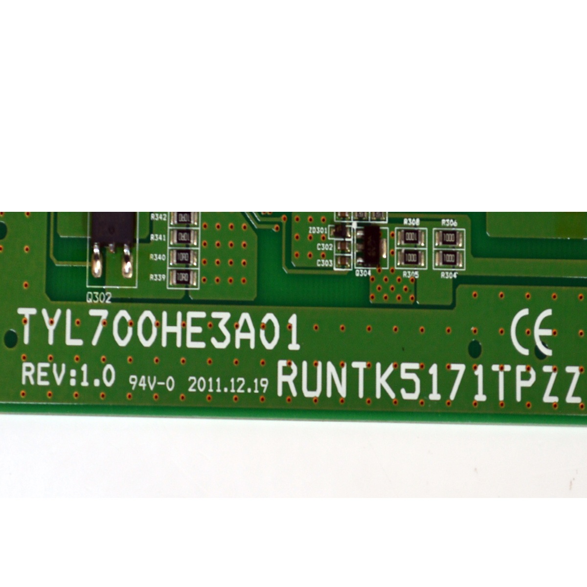 LED DRIVER ORIGINAL PARA TV/MONITOR CISCO TELEPRESENCE / NUMERO DE PARTE RUNTK5171TPZZ / TYL700HE3A01 / MODELO CTS-5K-70-G1 - Imagen 2