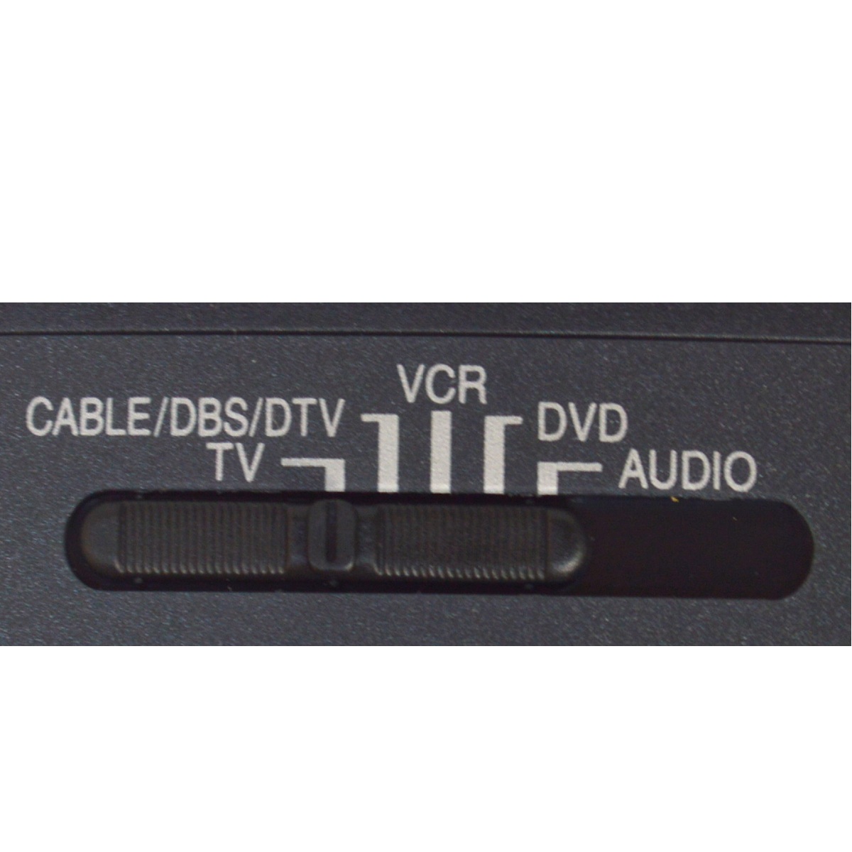 CONTROL REMOTO ORIGINAL NUEVO PARA TV MITSUBISHI / CUENTA CON UNA FUNCION MULTI-SWITCH UNIVERSAL PARA OPERAR TELEVISORES MITSUBISHI Y OTROS DISPOSITIVOS / NUMERO DE PARTE UR64EC276-4 / 290P122A20 / EUR647023 / 290P122020 / 290P116010 / 290P122010 - Imagen 2
