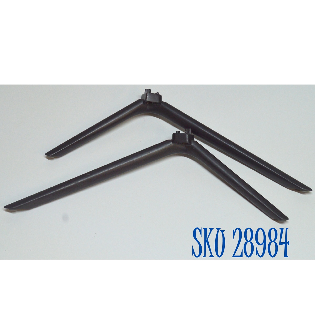 KIT DE BASES DE METAL ORIGINAL PARA TV HISENSE 2 PIEZAS / NUMERO DE PARTE 1712 / 1712 HJ-2 (L) / 1712 HJ-2 (R)