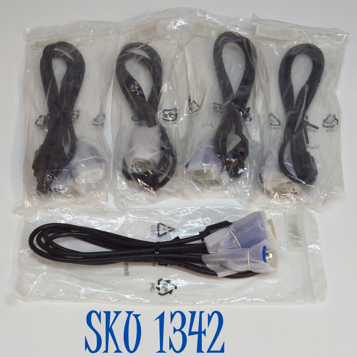 KIT DE CABLES DE VIDEO VGA ORIGINAL 5 PIEZAS MACHO A MACHO “NUEVO“ / 15 PINES / 30V / 1.80M / NUMERO DE PARTE 68509F0003A / COMPATIBLE CON DIFERENTES DISPOSITIVOS  