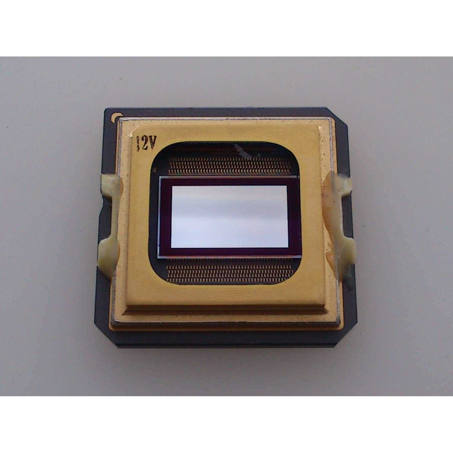CHIP DMD PARA TV DLP / SAMSUNG S1910-9403 / 4719-001960 / 6100561 / 111001 / X1910-9403 / MODELO HLR6168WX/XAC PZ02 / HLR6168WX/XAC PW01 / HLR6178WX/XAA / HLR6178WX/XAC PZ02 / MITSUBISHI WD-52628 / WD-73727 / WD-62627 / WD-62827 / TOSHIBA 56MX195	