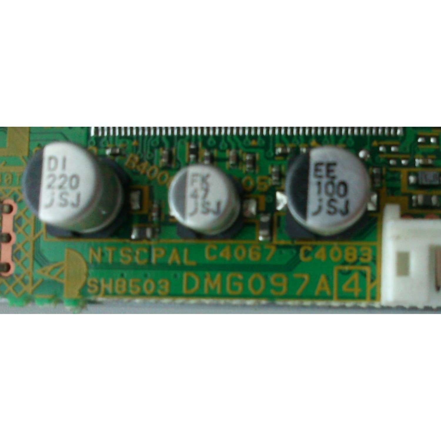REPRODUCTOR DE DVD / RCA 275577 / DMG097A / ADLKB7Z27A / MODELO L32HD32D	 - Imagen 2