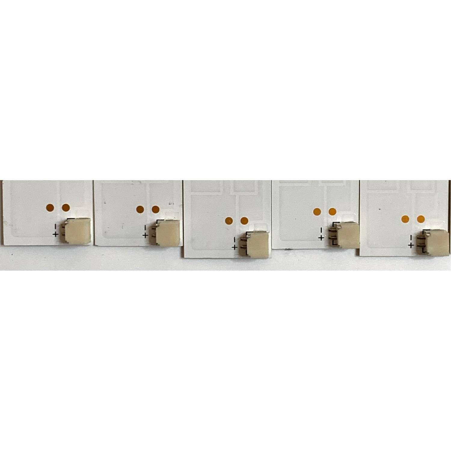 KIT DE LED'S PARA TV VIZIO ( 12 PZ ) / NUMERO DE PARTE I-5500WS80061-V2 / 5638027026166 / TEST001 E330254 / PANEL T550HVN08.5 / MODELO  DN55-E2 - Imagen 4