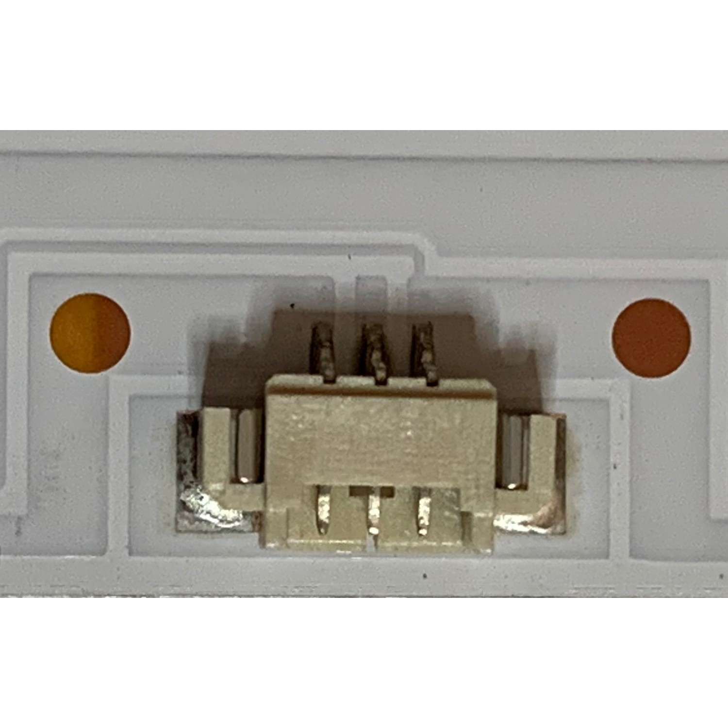 KIT DE LED'S PARA TV ( 3 PZ ) / NUMERO DE PARTE 30342008214 / 30342008215 LED42D08A-ZC56AG-03 / LED42D08B-ZC56AG-03 / E331251 - Imagen 3